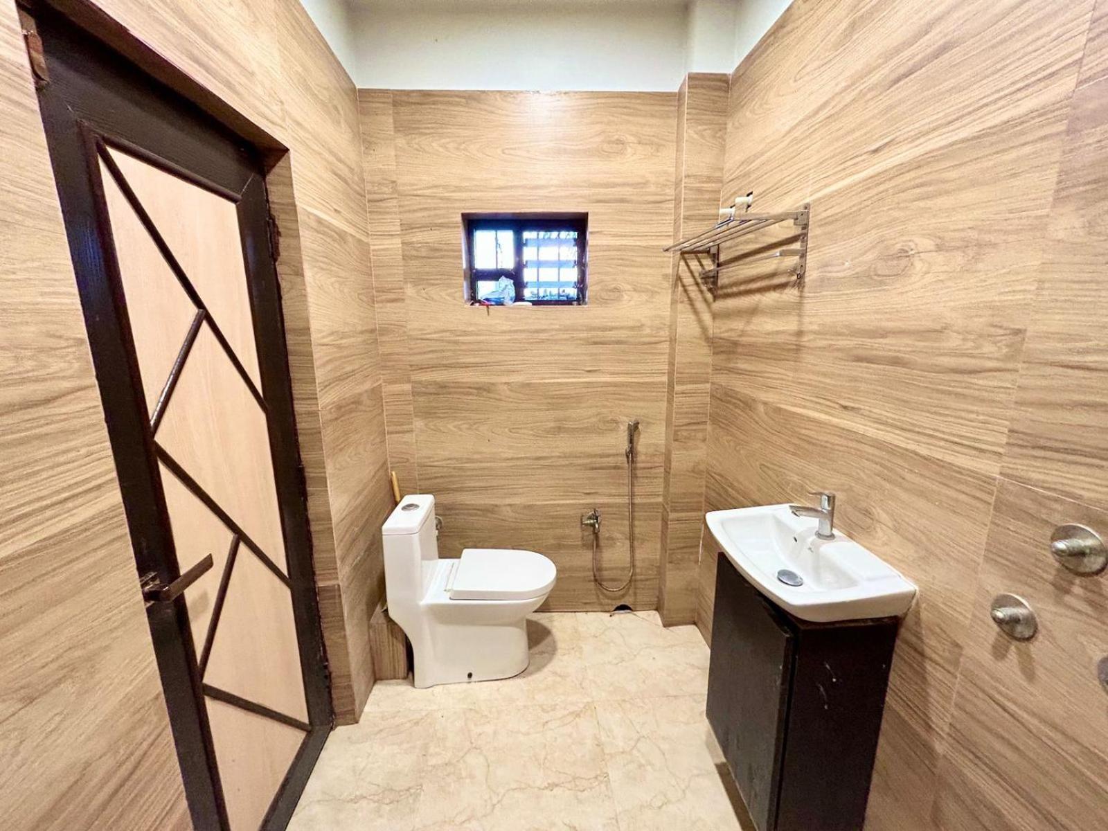 Palli Bangla Resort, Near Ruby Hospital, Anandapur Колката Екстериор снимка