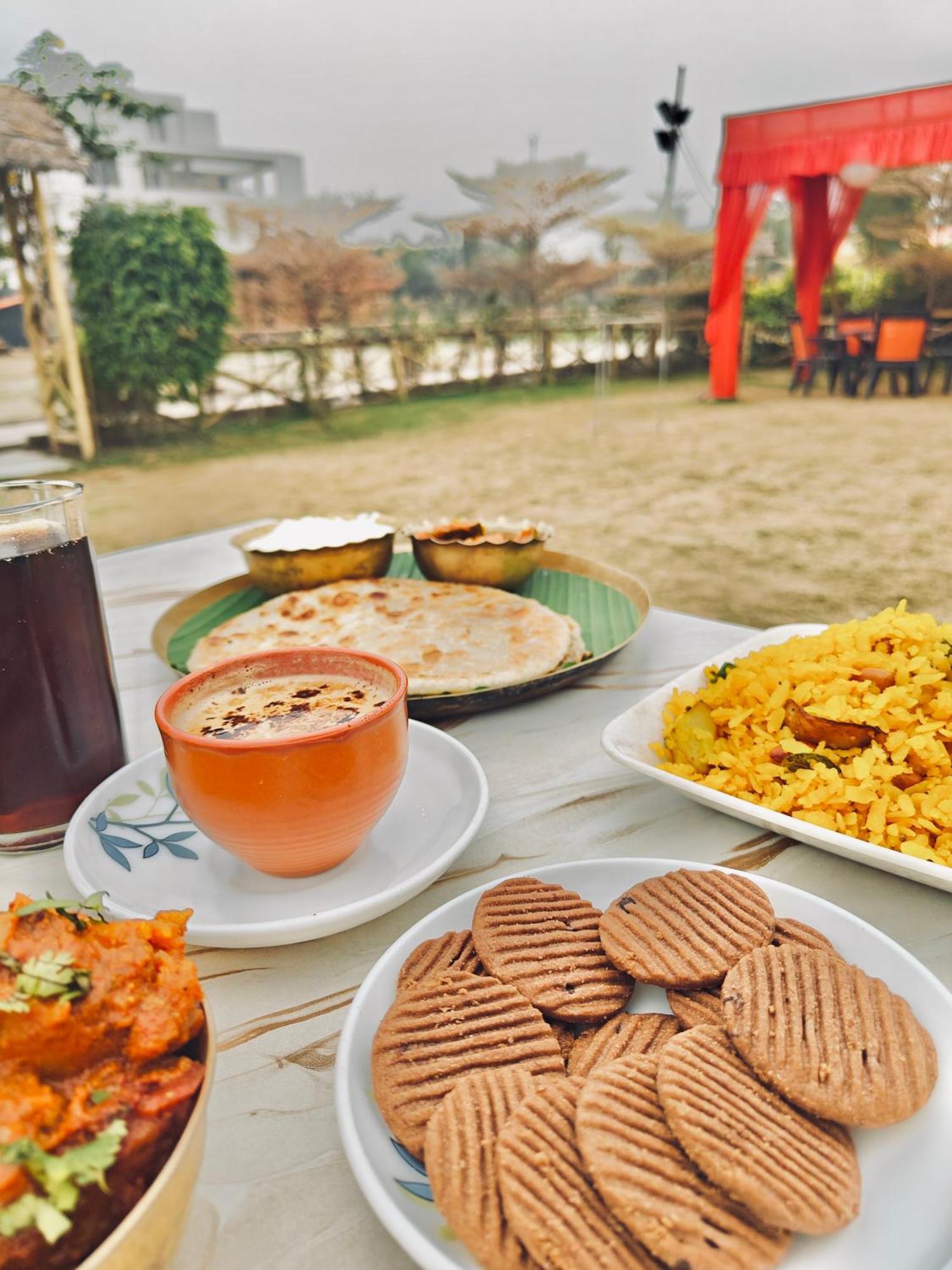 Palli Bangla Resort, Near Ruby Hospital, Anandapur Колката Екстериор снимка