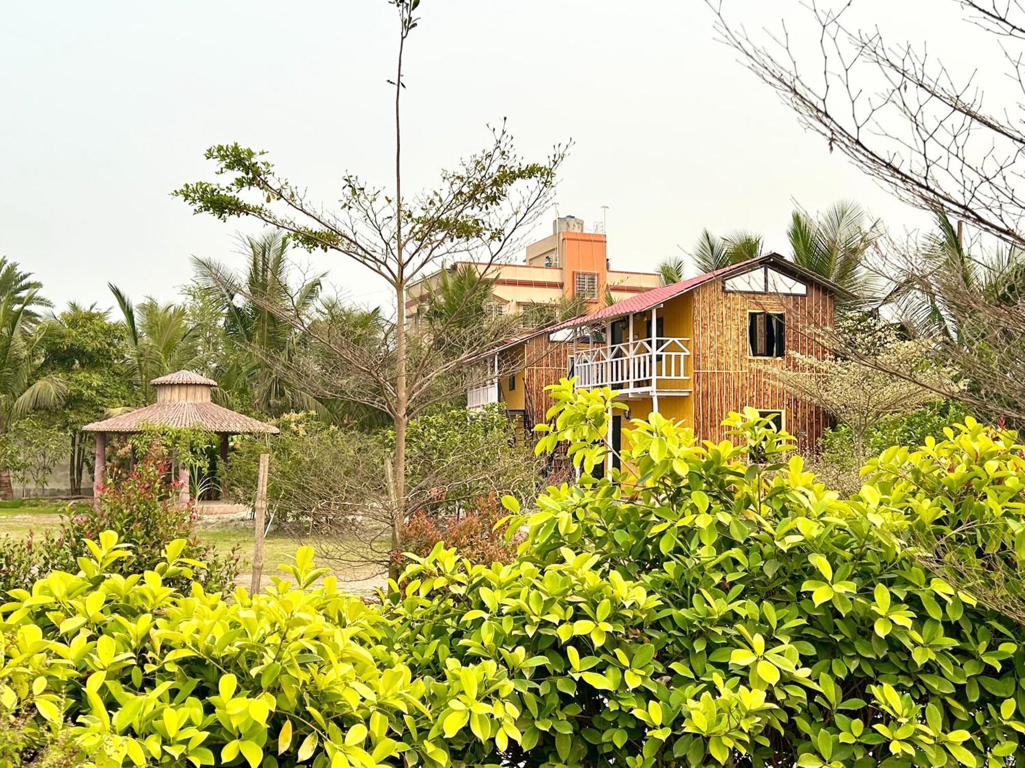 Palli Bangla Resort, Near Ruby Hospital, Anandapur Колката Екстериор снимка