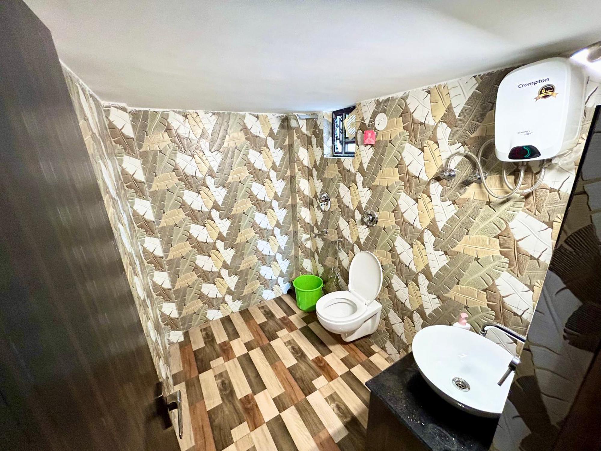 Palli Bangla Resort, Near Ruby Hospital, Anandapur Колката Екстериор снимка
