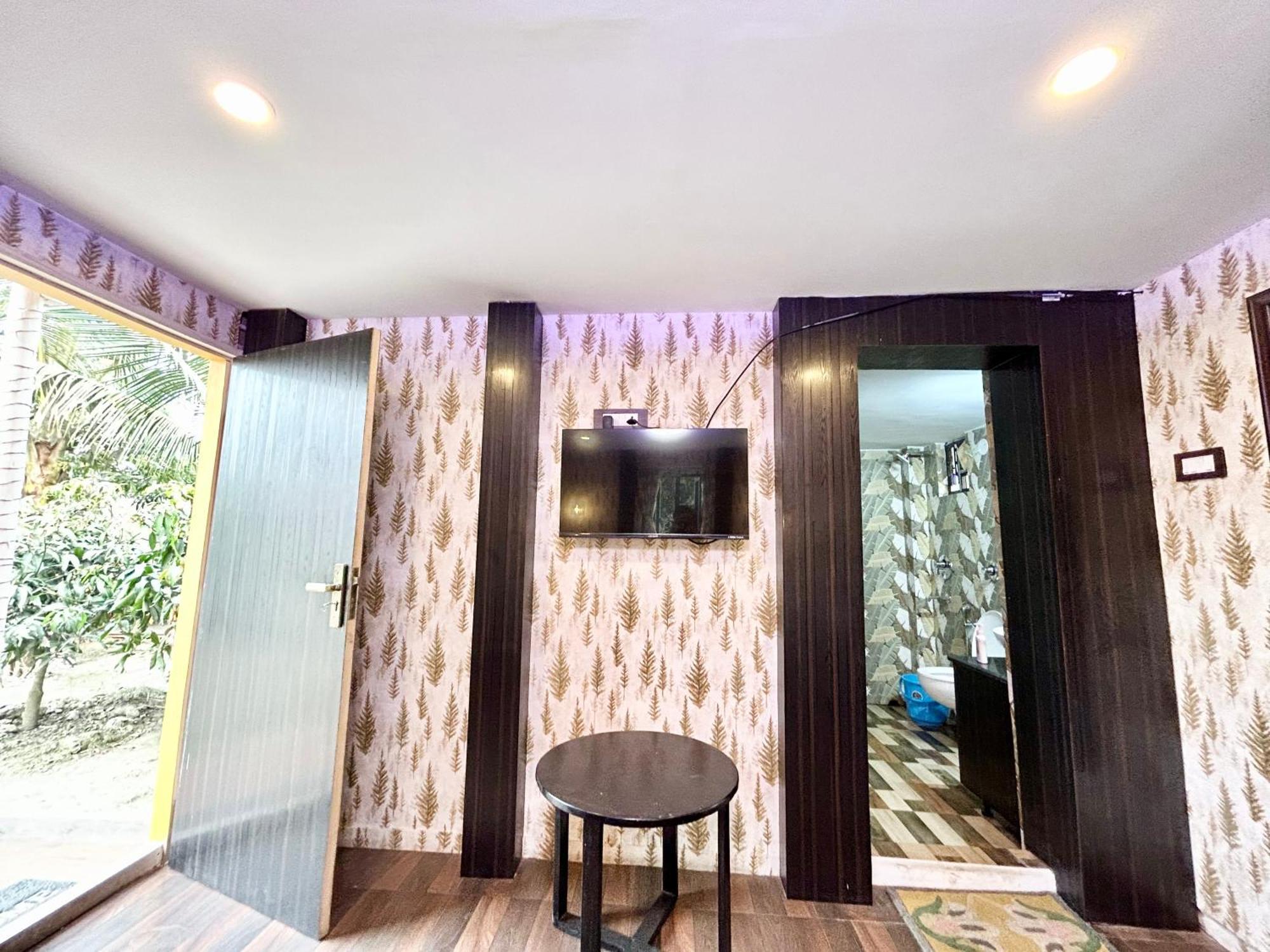 Palli Bangla Resort, Near Ruby Hospital, Anandapur Колката Екстериор снимка