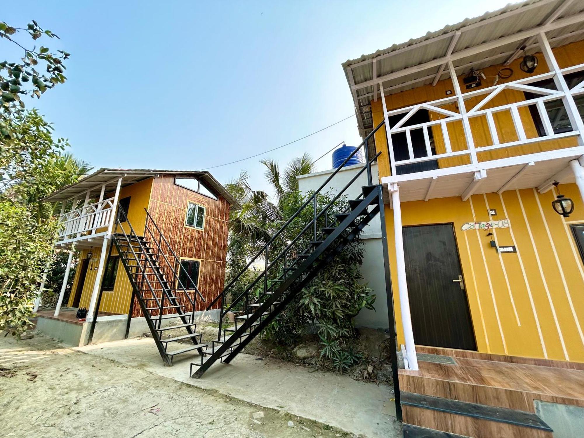 Palli Bangla Resort, Near Ruby Hospital, Anandapur Колката Екстериор снимка
